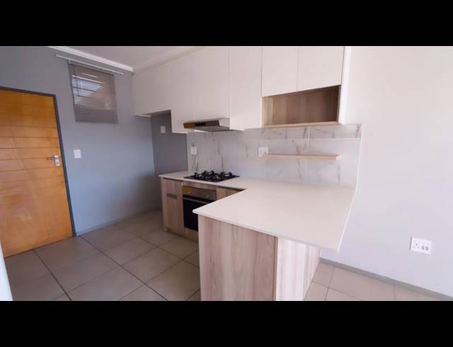 2 BEDROOM PROPERTY TO RENT IN BARBEQUE DOWNS